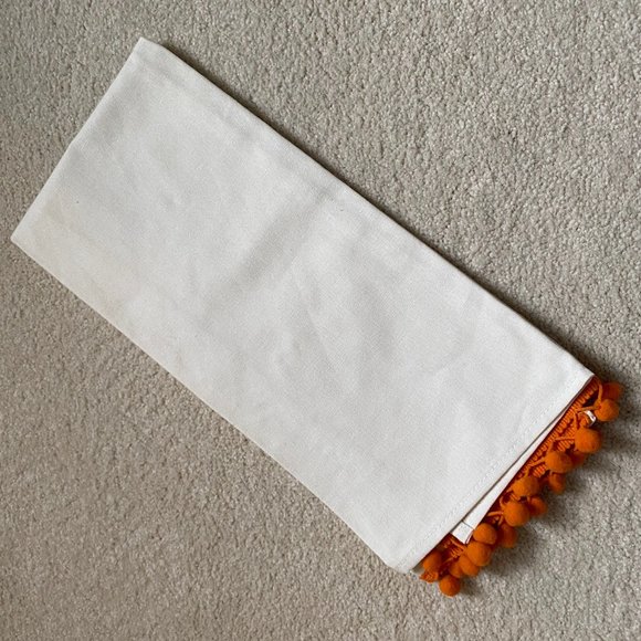 NWOT! Spirit Halloween Hocus Pocus Spell with Binx Dishtowel - Picture 5 of 8